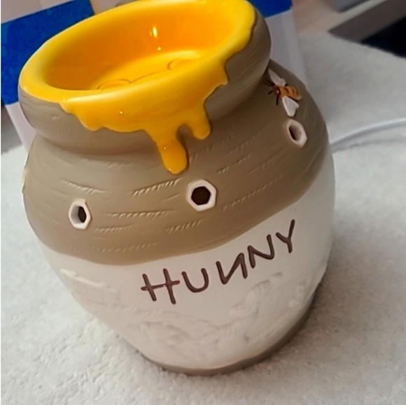 Scentsy Other Scentsy Disney Winnie The Pooh Friends Hunny Pot Wax Warmer Limited Edition